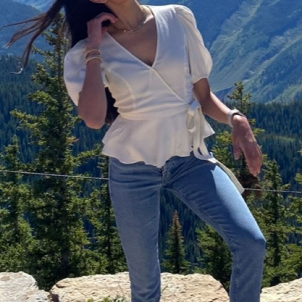 Aritzia Sunday Best Wrap Top